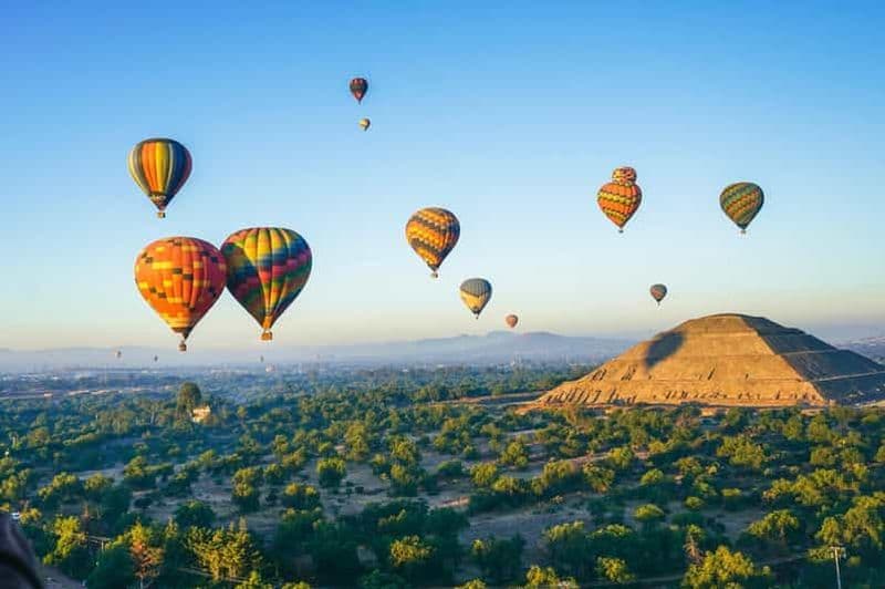 Billet Vol en montgolfière + prise en charge à CDMX + Petit déjeuner dans la grotte +Teotihuacan