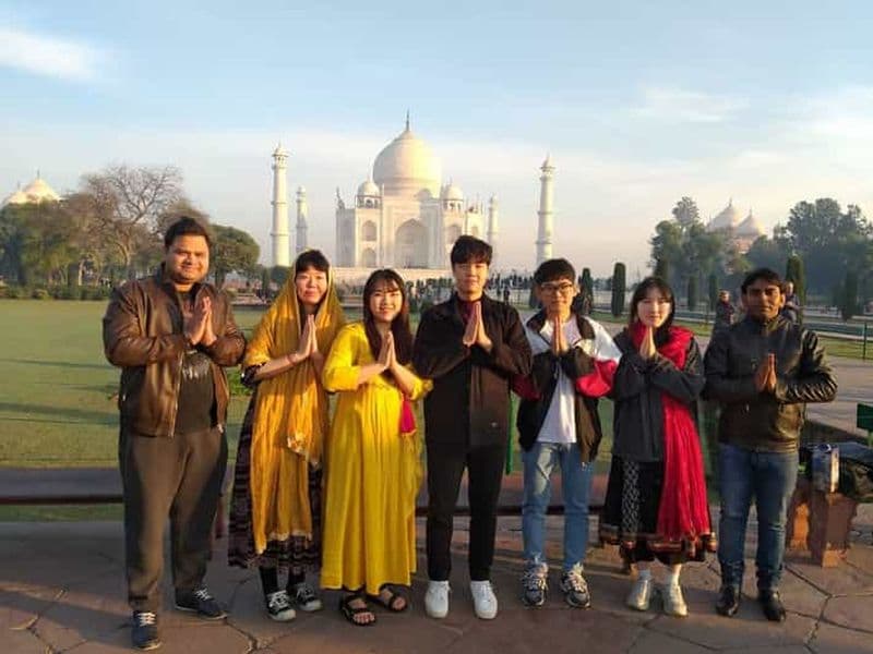 Billet Au départ de Delhi : lever de soleil sur le Taj Mahal et visite à pied de Old Delhi