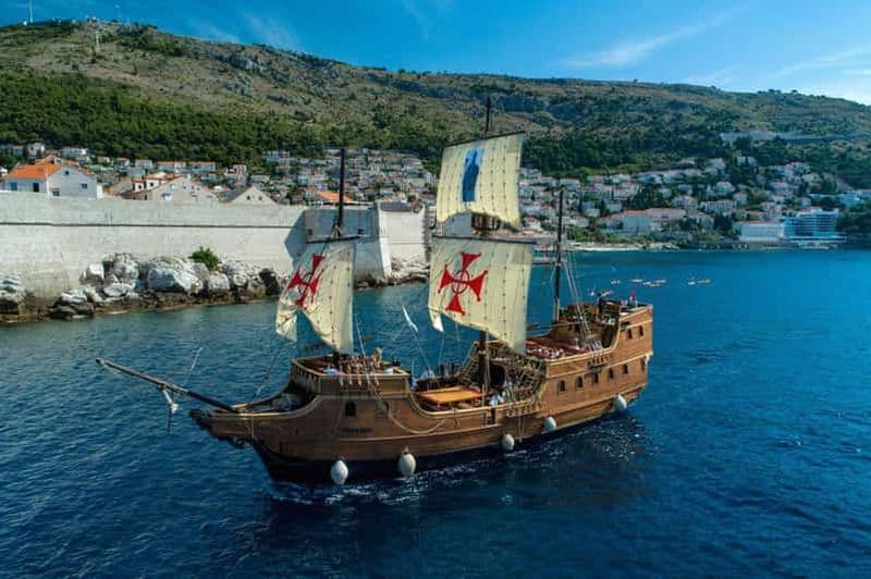 Billet Au départ de Dubrovnik : Croisière en galion sur les îles Elaphiti avec déjeuner
