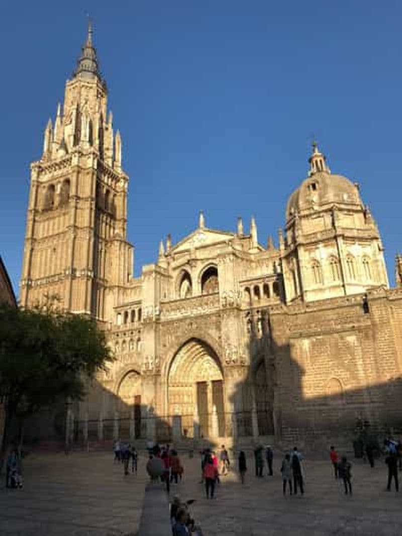Billet L'intégralité de la cathédrale de Tolède : billet d'entrée + visite guidée avec guide officiel