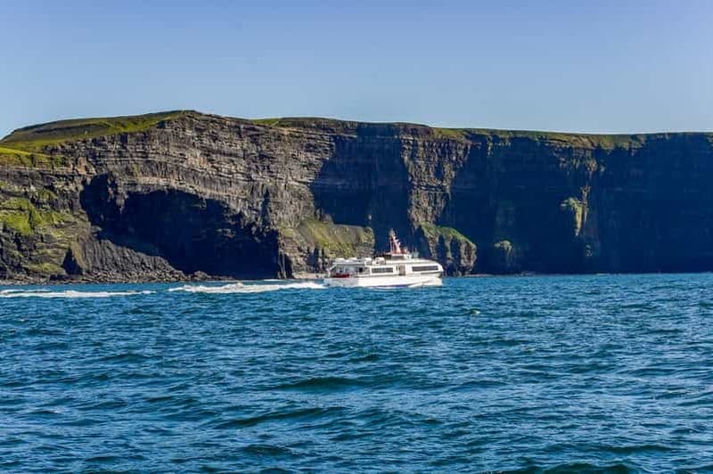 Billet Au départ de Galway : Croisière d'une journée sur les îles d'Aran et les falaises de Moher
