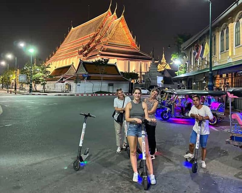 Billet Bangkok de nuit en scooter électrique et/ou à vélo