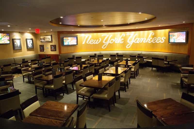 Billet New York : Repas au Hard Rock Cafe Yankee Stadium