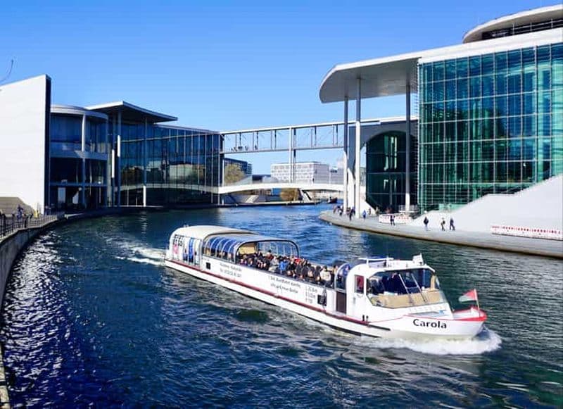 Billet Berlin : croisière fluviale sur un bateau chauffé avec guide bilingue