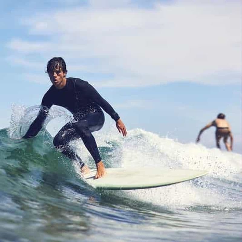 Billet Albufeira : cours de surf en petit groupe avec moniteur privé