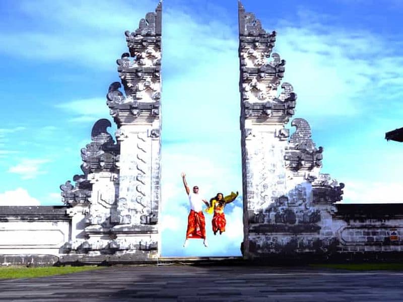 Billet Bali : Lempuyang, Tirta Empul, visite des temples de l'eau et des chutes d'eau