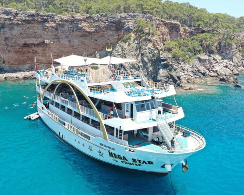 Billet Antalya & Kemer : Croisière en catamaran Megastar avec soirée mousse