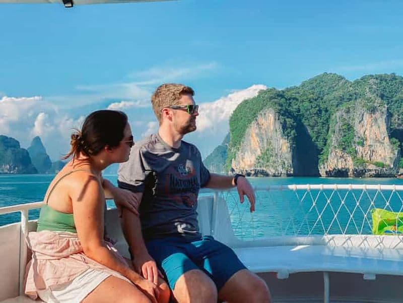 Billet Excursion d'une journée dans la baie de Phang Nga et canoë-kayak sur un grand bateau (non bondé)