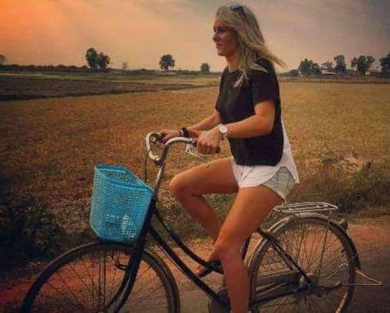 Billet Visite en petit groupe à vélo dans la campagne au coucher du soleil