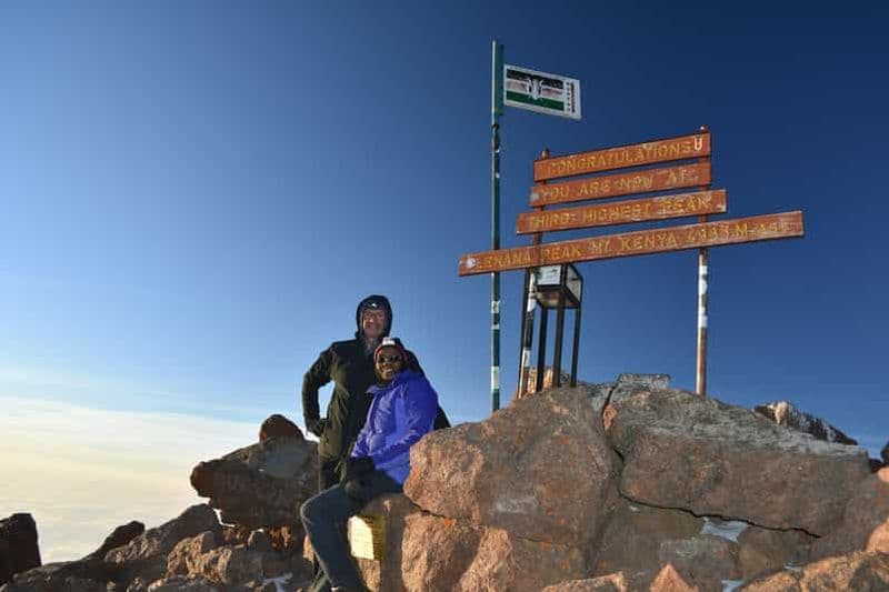 Billet 4 jours au Mont Kenya : Randonnée palpitante sur la route du Sirimon