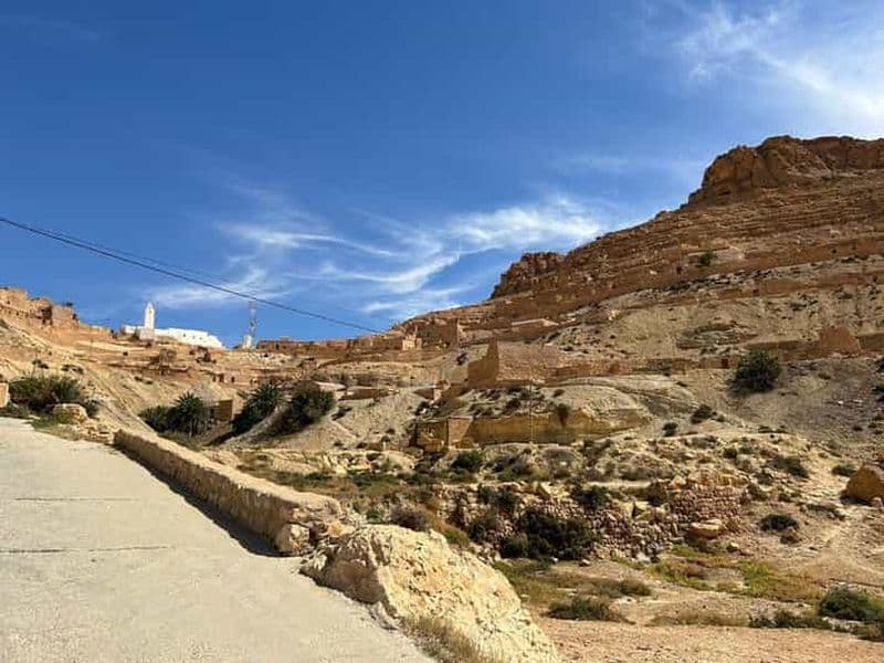 Billet Depuis Djerba : visite de Tataouine, Chenini et coucher de soleil dans le désert