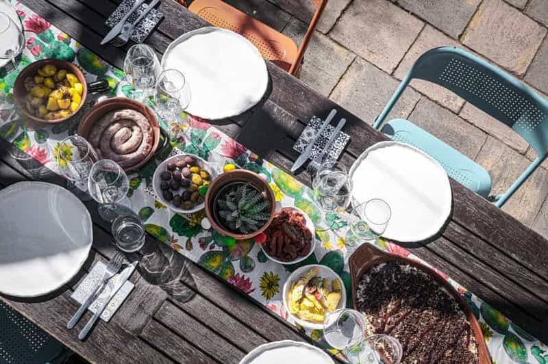 Billet Catane : dégustation de vins siciliens avec déjeuner dans un vignoble urbain de l'Etna