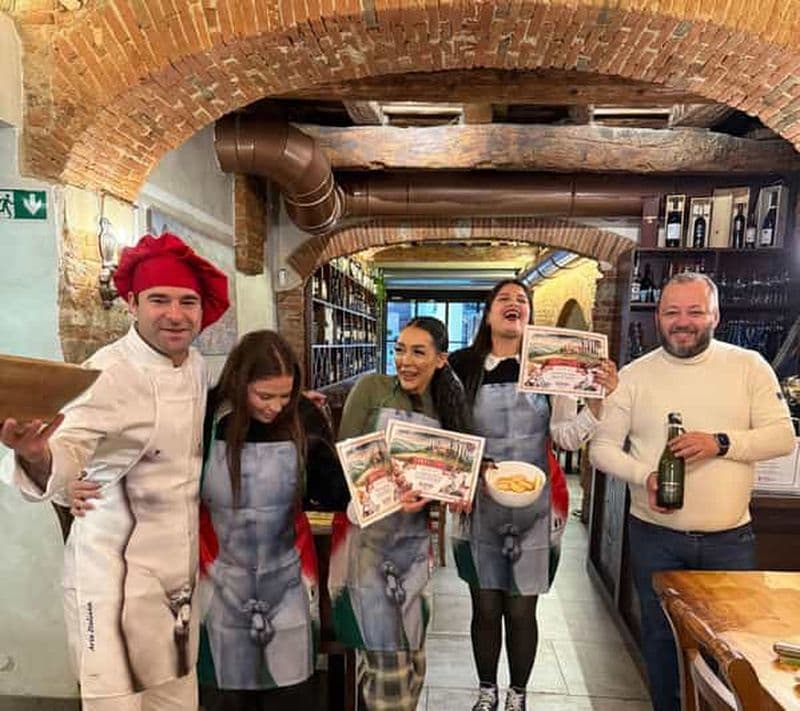 Billet Florence : cours de préparation de tiramisu et de pâtes avec vin à volonté