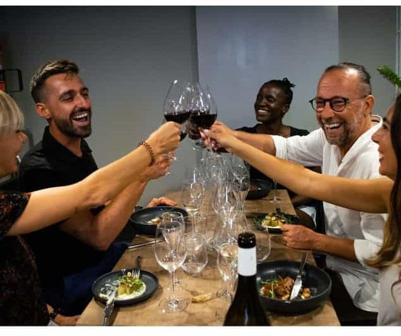 Billet Barcelone : Dégustation de vins et dîner d'accompagnement de tapas à 5 plats
