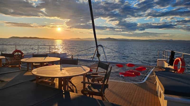 Billet Hyères : Dîner-croisière en catamaran au Fort de Brégançon