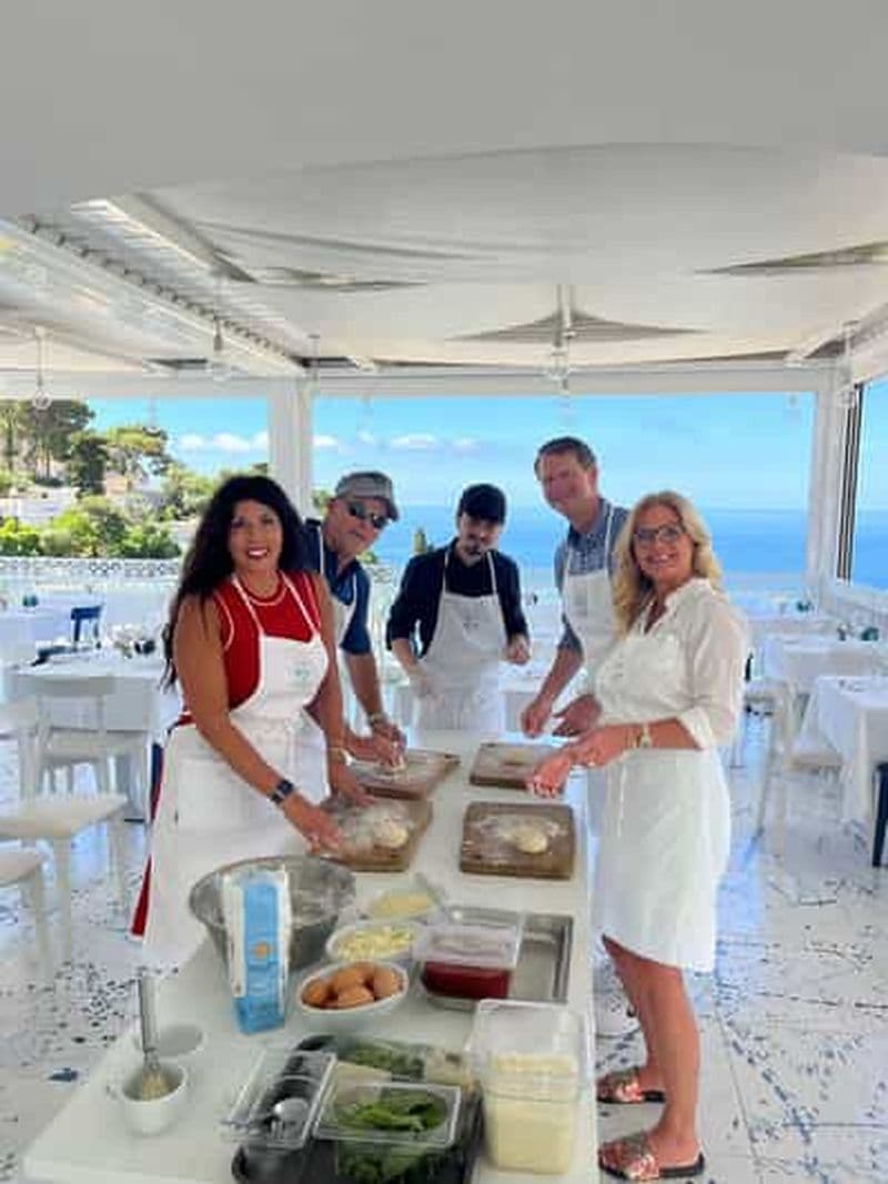 Billet Capri : cours de cuisine exclusif en petit groupe avec boisson et cadeau