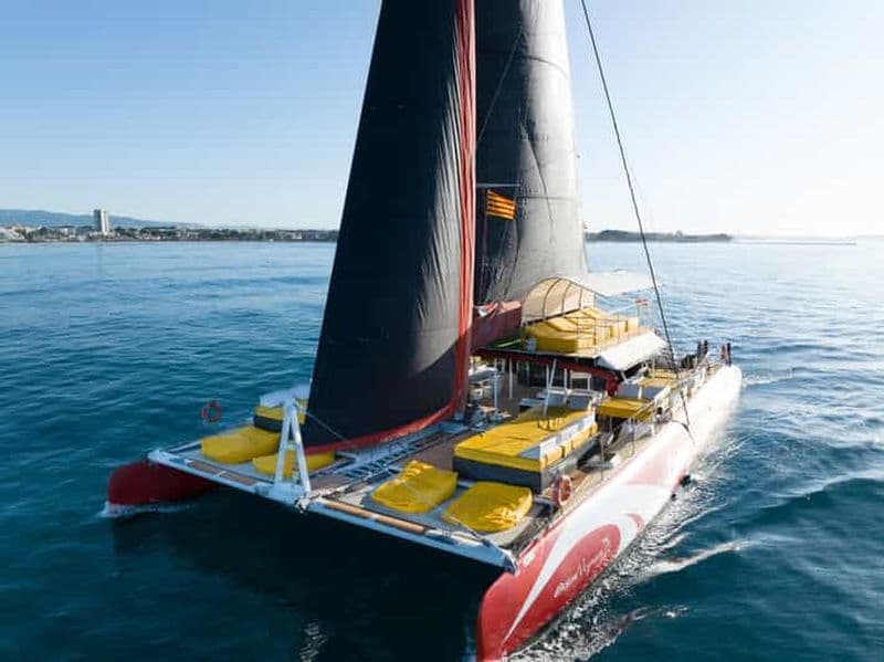 Billet Cambrils : Croisière en catamaran avec boissons et option déjeuner barbecue