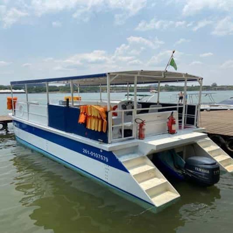 Billet Brasilia : Navigation sur le lac Paranoá, excursion au coucher du soleil