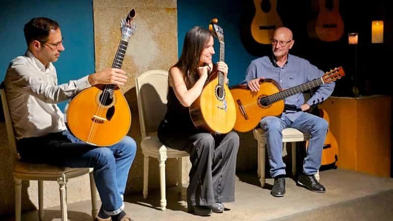 Billet Porto : spectacle de fado intimiste et vin de Porto à la gare de Sao Bento
