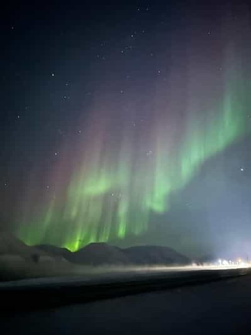 Billet Longyearbyen : Visite privée des aurores boréales en voiture