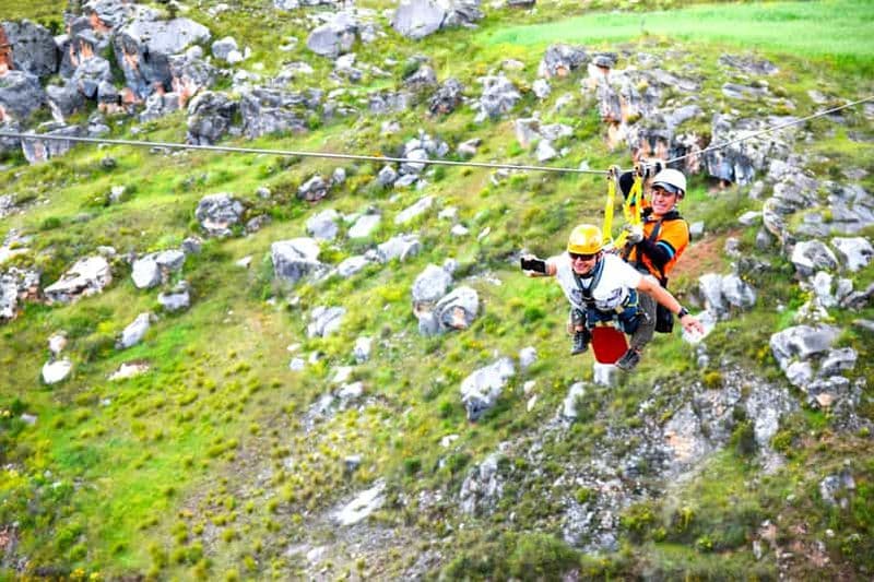 Billet Cusco : aventure d'une demi-journée en tyrolienne et visite de Chinchero