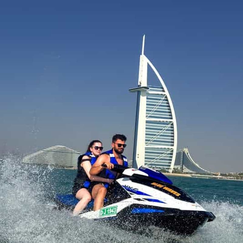 Billet Aventure en jet ski à Dubaï jusqu'au Burj Al Arab + photos et vidéos