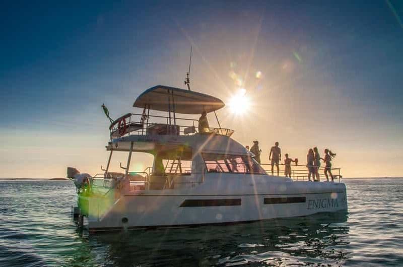 Billet Le Cap : croisière au champagne au coucher du soleil et dîner à trois plats