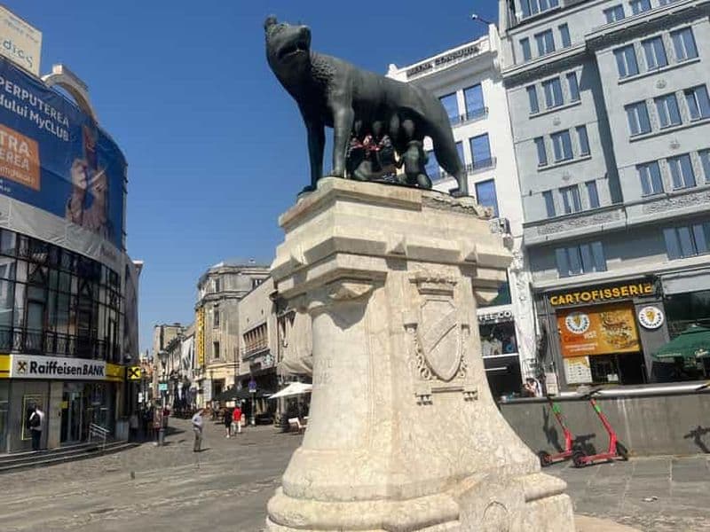 Billet Bucarest : Visite à pied avec guide en italien pour petits groupes