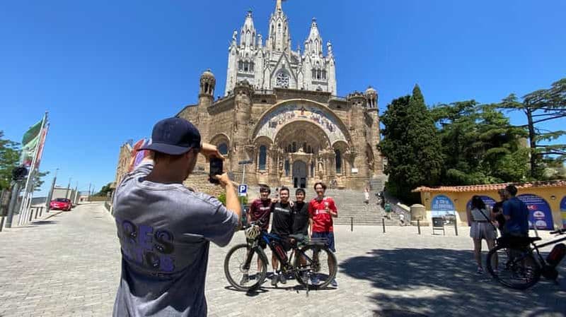 Billet De Barcelone au Tibidabo : Joyaux cachés et vues panoramiques eBike Tour
