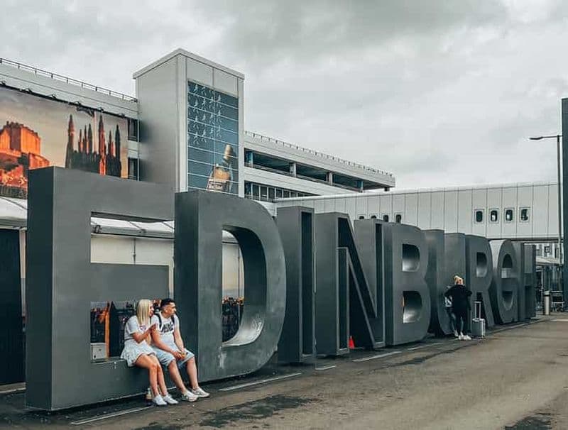 Billet Transfert de l'aéroport vers/depuis Edinburgh City, St'Andrews, etc.