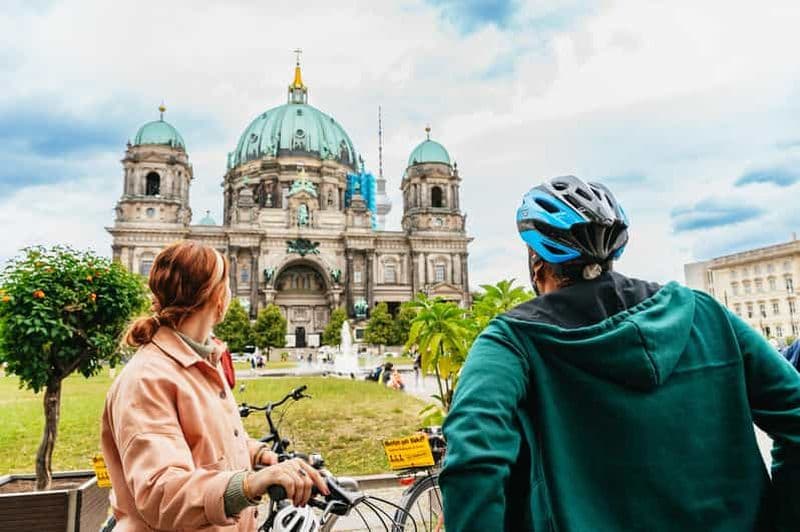 Billet Berlin : Visite guidée à vélo des curiosités et des points forts avec un guide local