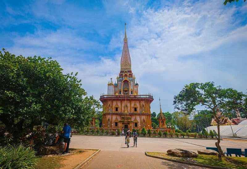 Billet Phuket : Visite d'une jounée avec la ville de Phuket, le temple, le VTT et le tigre