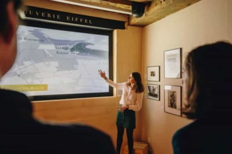 Billet Beaune : Visite guidée des caves de la Maison Champy avec dégustation de vins