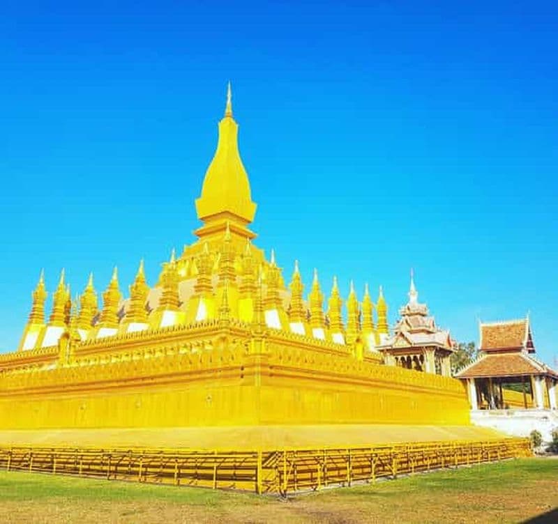 Billet Vientiane : circuit de 3 jours avec le parc du Bouddha, le Wat Sisaket et plus encore