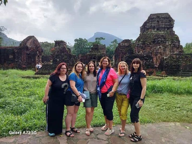Billet Hoi An : Sanctuaire de My Son avec guide, spectacle de Champa, bateau et déjeuner