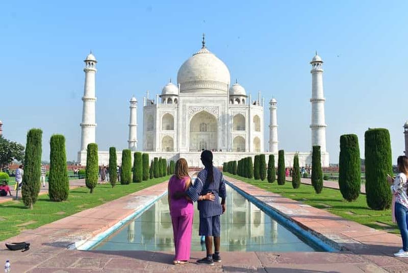 Billet Visite tout compris du Taj Mahal et d'Agra en train à grande vitesse