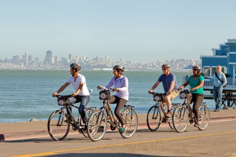 Billet San Francisco : Explorez à votre rythme : location de vélo à la journée