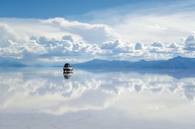Billet Au départ d'Uyuni : excursion en jeep avec déjeuner pour découvrir les hauts lieux des salines.