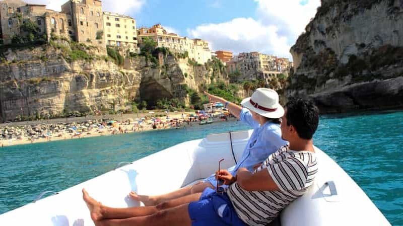 Billet Tropea : tour en bateau en petit groupe à Capo Vaticano avec apéritif