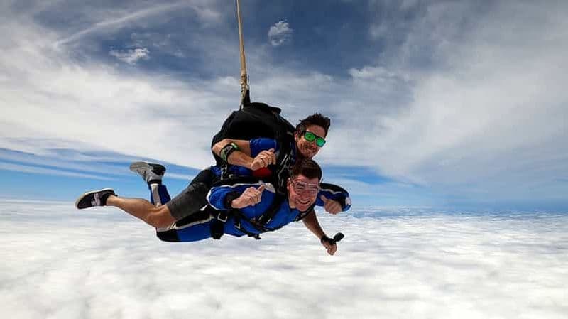 Billet Sydney : Saut en parachute en tandem avec transferts optionnels