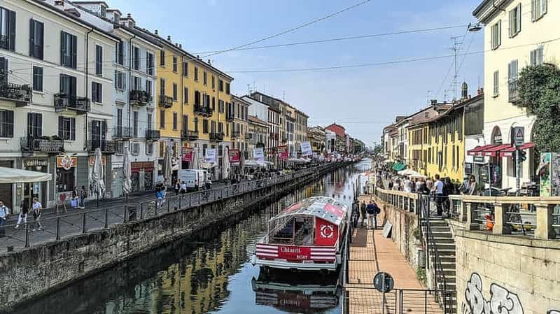 Billet Milan : aperitivo sur le canal du district de Navigli