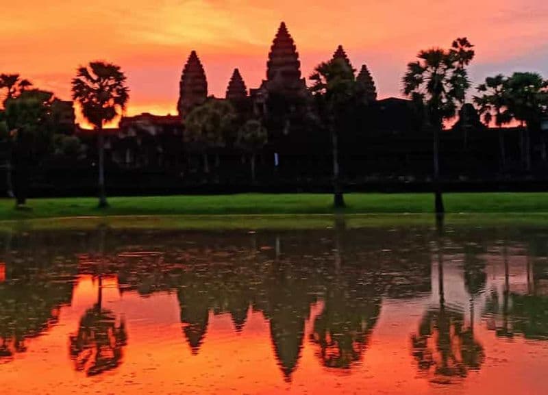 Billet Siem Reap : Visite guidée d'Angkor Wat au lever ou au coucher du soleil