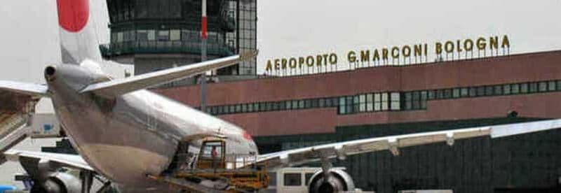 Billet Transfert privé en voiture de/à l'aéroport de Florence/Bologne