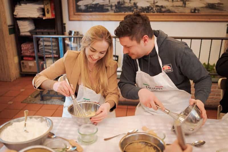 Billet Rome : Atelier de cuisine de pizza et de tiramisu sur la Piazza Navona