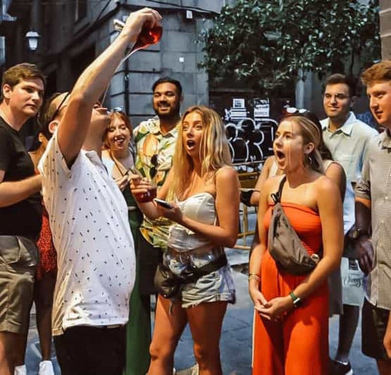 Billet Barcelone : Visite culinaire de Tapas avec nourriture, vin et histoire