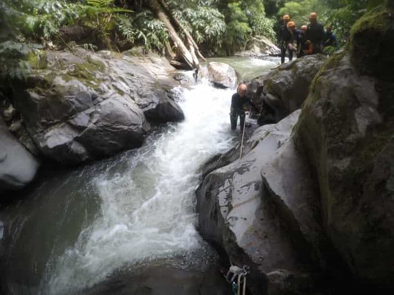 Billet Sao Miguel, Açores : Expérience de canyoning à Ribeira Grande