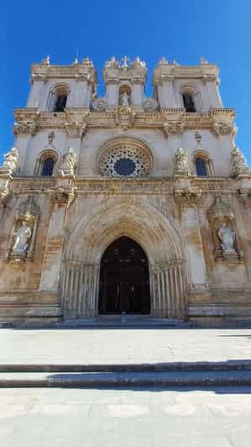 Billet Visite depuis Lisbonne : Itinéraire médiéval, Leiria, Alcobaça, monastère de Batalha