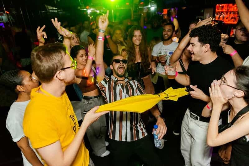 Billet Lisbonne : Tournée des bars avec open bar, shots et entrée au club VIP