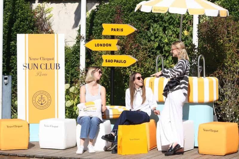 Billet Reims : visite d'une journée et déjeuner chez Veuve Clicquot et dans un domaine viticole familial