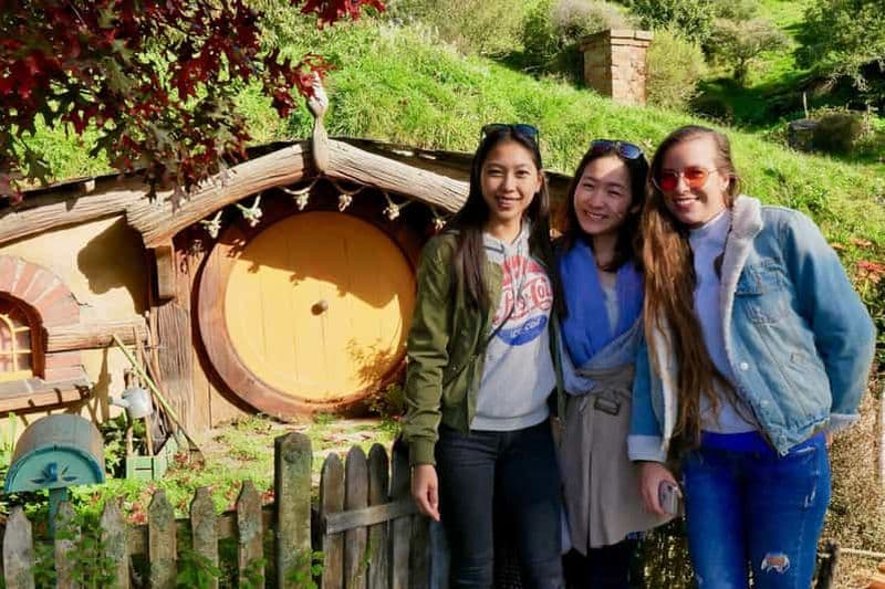 Billet Depuis Auckland : excursion d'une journée à Hobbiton et aux grottes de Waitomo